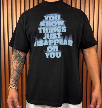 T-shirt con stampa in rilievo azzurra