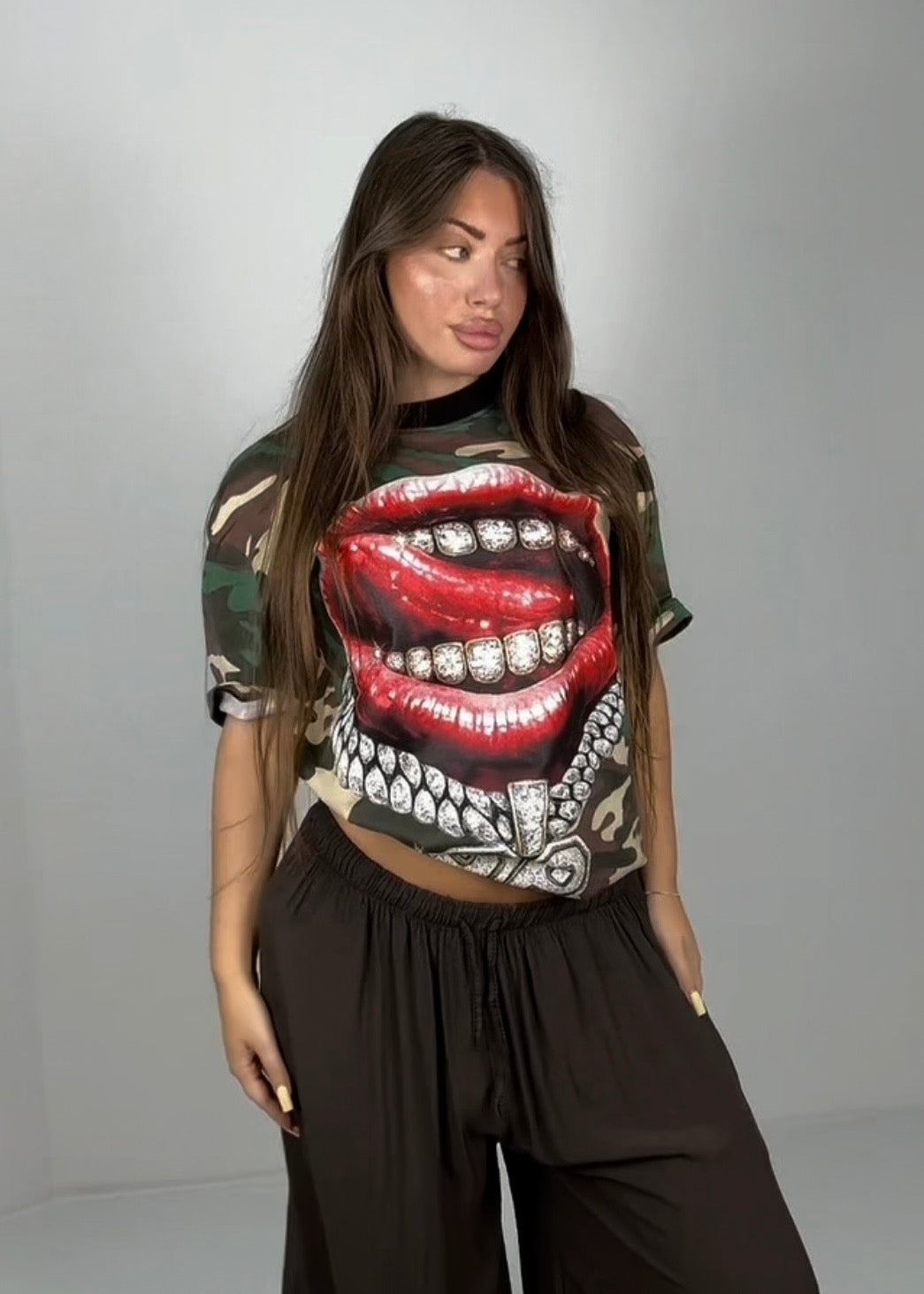 Maglia mimetica con bocca