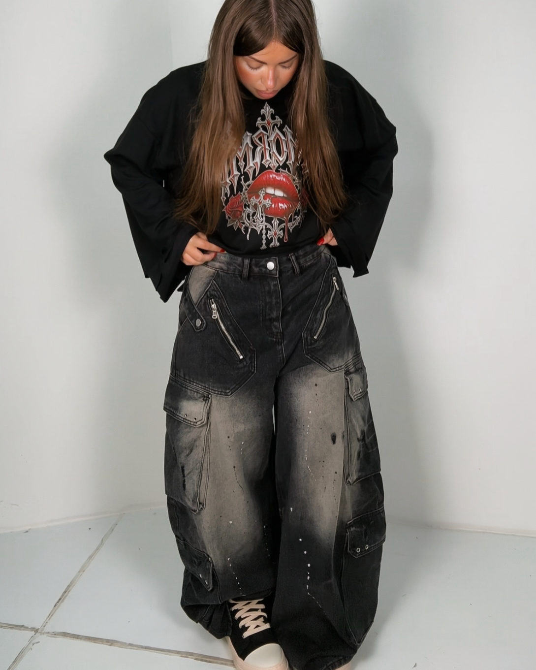 Jeans cargo nero slavato donna