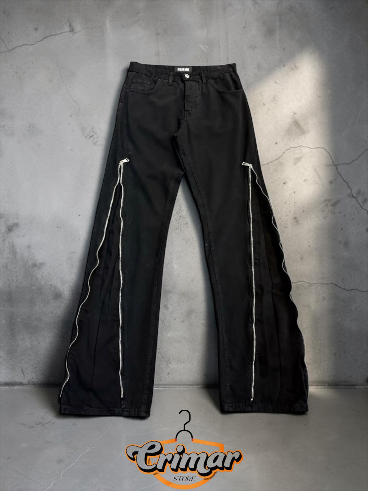 Flared Total Black uomo
