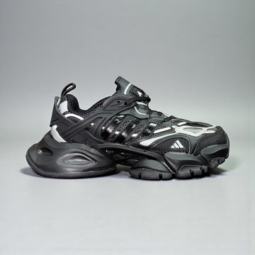 ADIDAS XLG RUNNER DELUXE